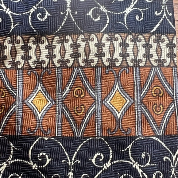 Barbara Blank Black and Brown Patterned Silk Men's Tie - Picture 4 of 4